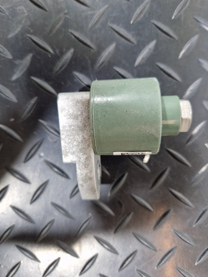 14-21 MERCEDES BENZ C220d W205 GENUINE OEM ENGINE VIBRATION ABSORBER A2052410000
