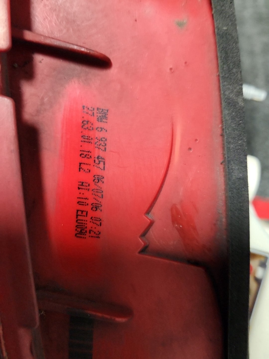 2006 BMW 320d E90 Genuine Rear Left Outer N/S Passenger Tail Light 6937457