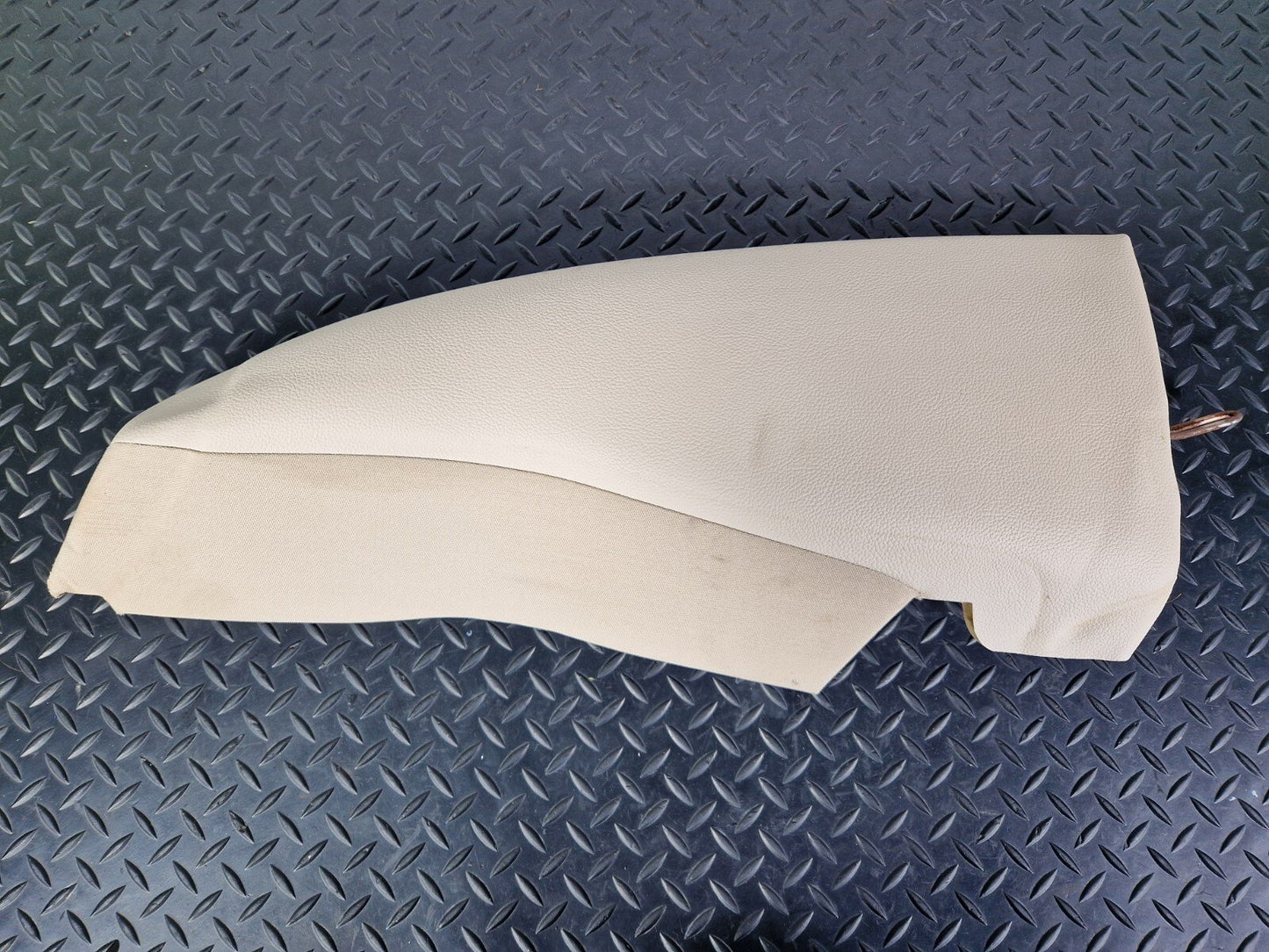 14-21 MERCEDES BENZ W205 OEM REAR SEAT BOLSTER PANEL LEFT SIDE 5504251021