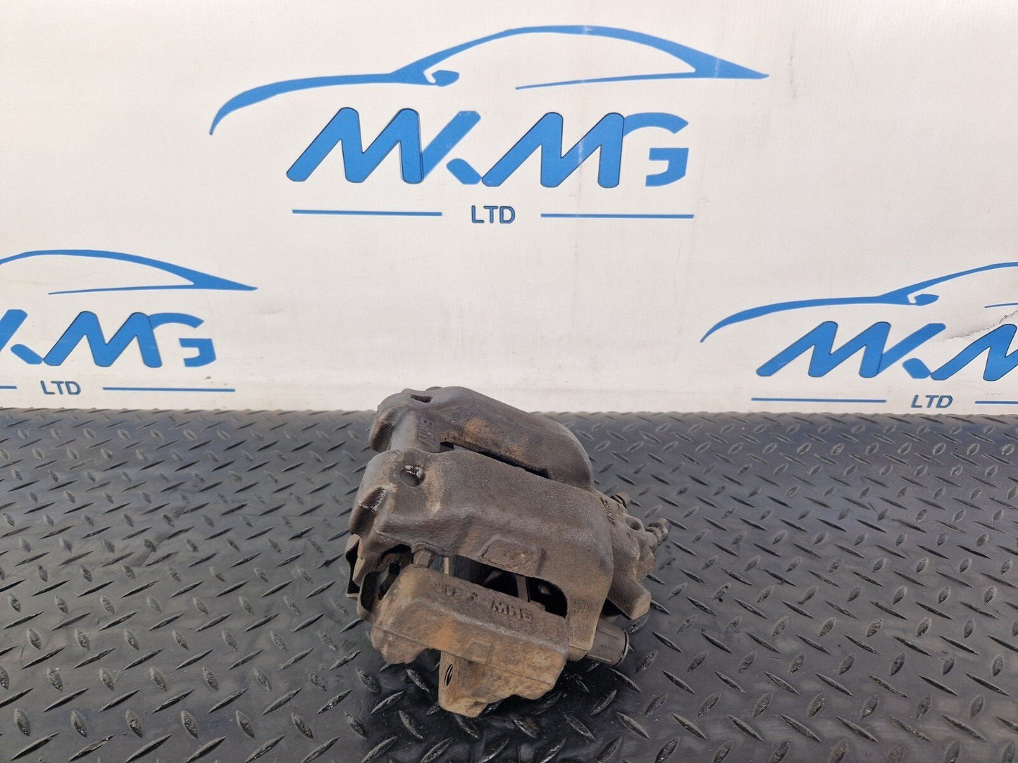 12-18 BMW 4 SERIES F32 F33 F36 LCI M-SPORT 2.0D  LEFT N/S /F BRAKE CALIPER 24/57