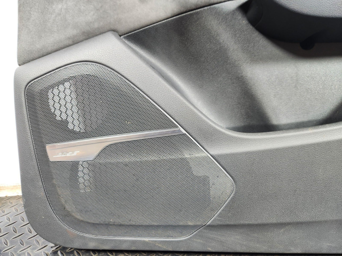 16-20 AUDI Q7 4M OEM FRONT RIGHT ALCANTARA DOOR CARD PANEL COVER 4M2867106