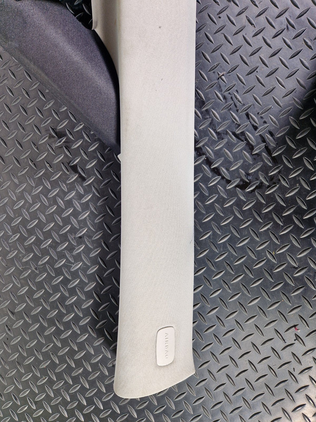 14-23 MERCEDES BENZ VITO W447 OEM FRONT RIGHT A-PILLAR COVER TRIM A4476904325