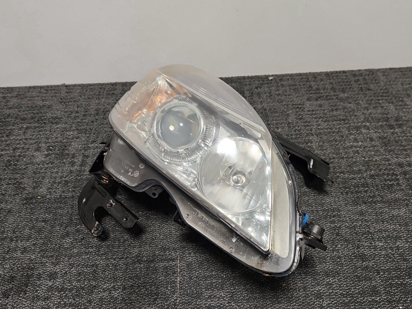 Mercedes-Benz CLC180 CLC-Class W203 Coupe Front Right Headlight A2048208661