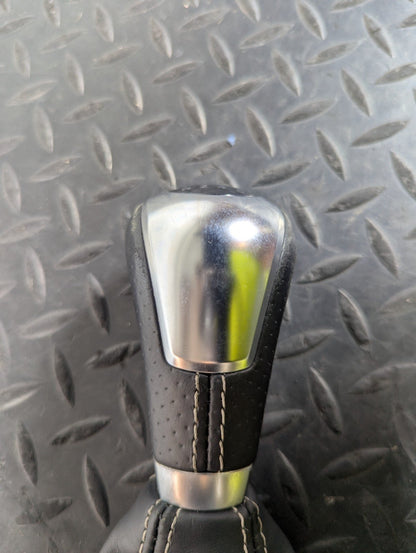 11-19 MERCEDES BENZ ML W166 MANUAL 6 SPEED GEAR SHIFTER GAITER KNOB A1763641210