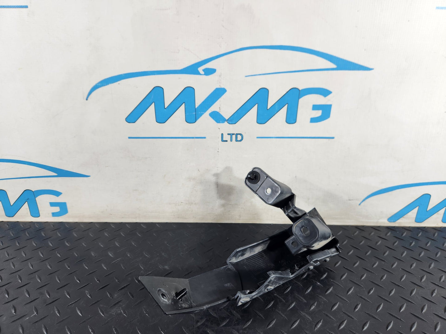 Land Rover Range Rover Evoque L551 Rear Left Bumper Mount Bracket K8D2-17A882-A