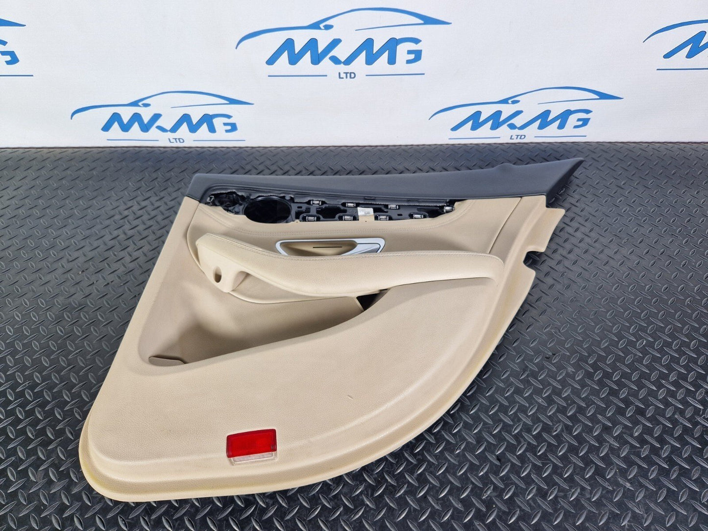 14-21 MERCEDES-BENZ C-CLASS C250D W205 DRIVERS SIDE REAR DOOR CARD