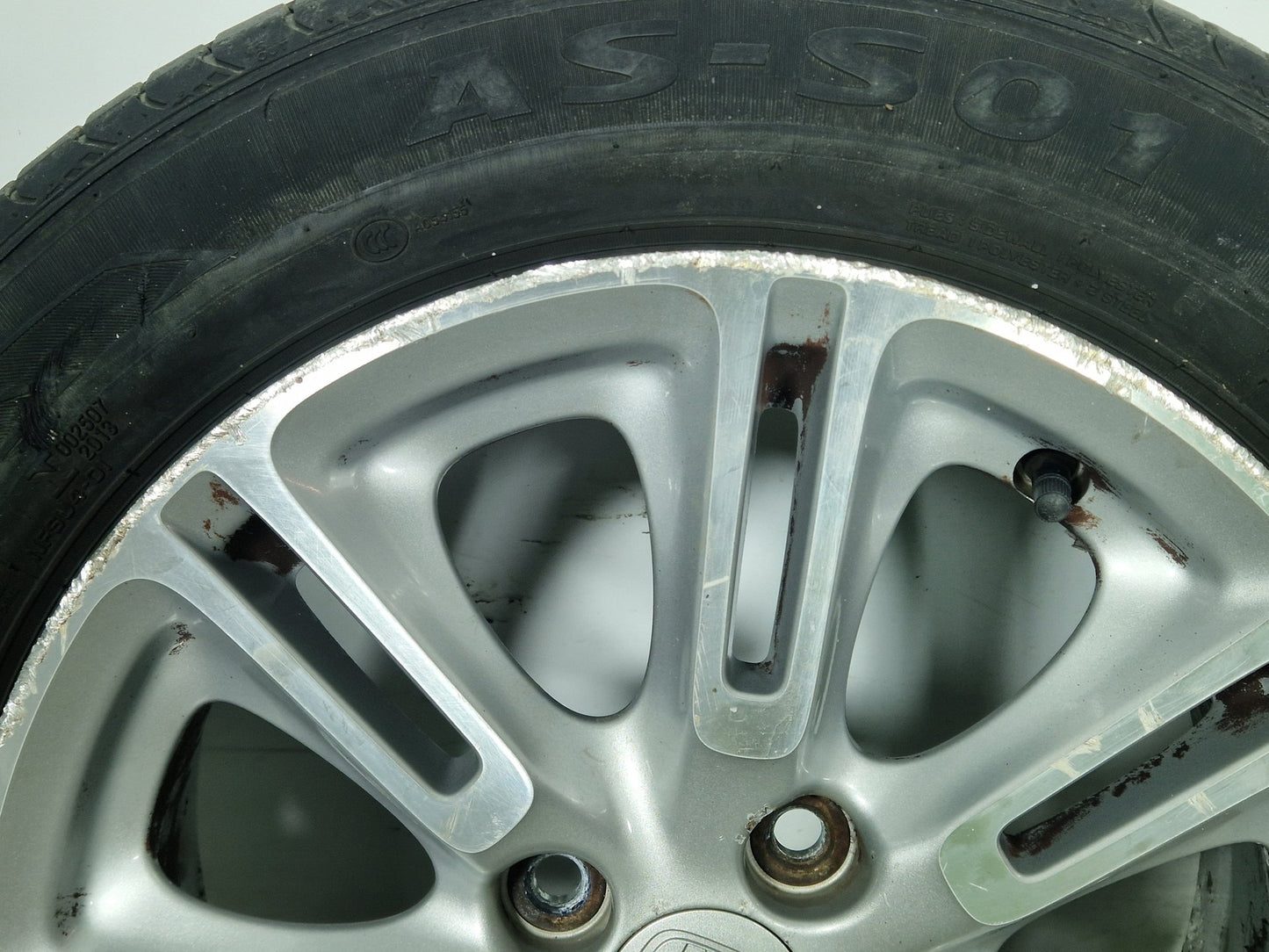 Honda Insight ZE2 Hatchback 17" Alloy Wheel with Tyre 6mm 175/65/15