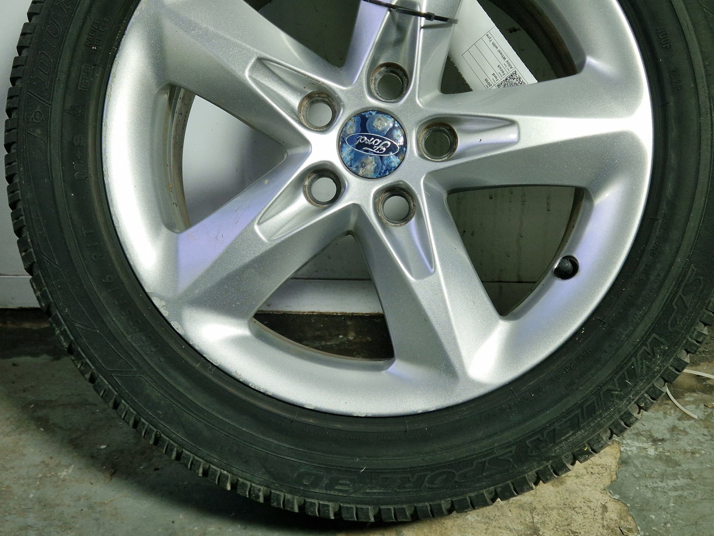 Ford Focus MK2 FL (C307) 16" Alloy Wheel with Tyre 205/55/16 ~6mm 8M5J-EA