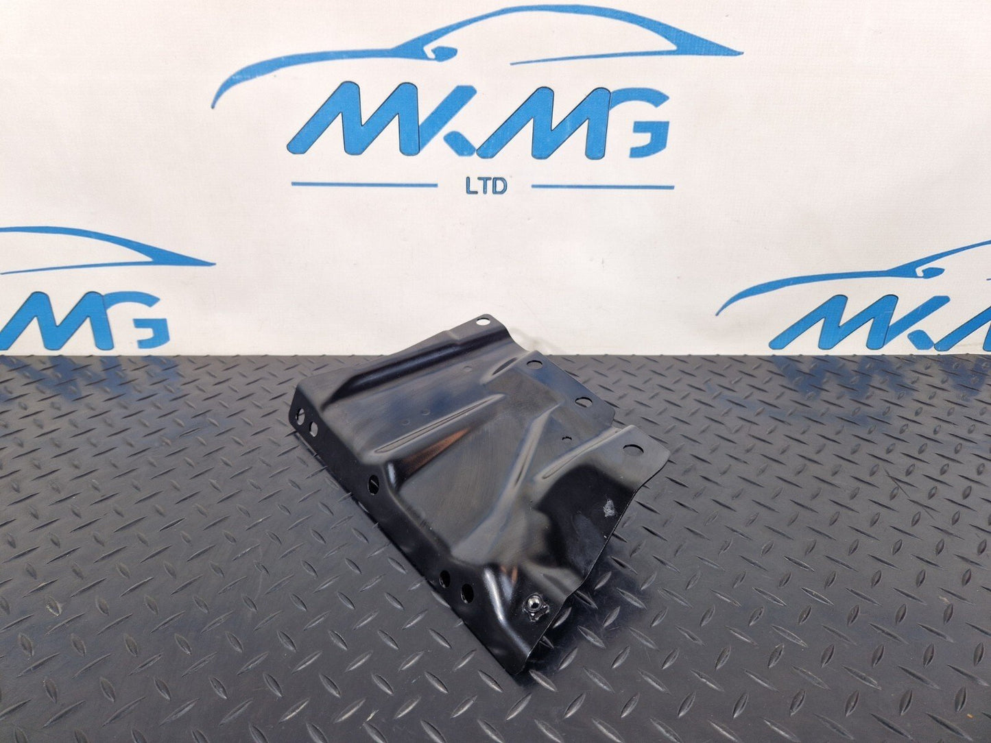 16-24 AUDI A5 F5 CONVERTIBLE GENUINE REAR SEAT BELT COVER 8W7857565