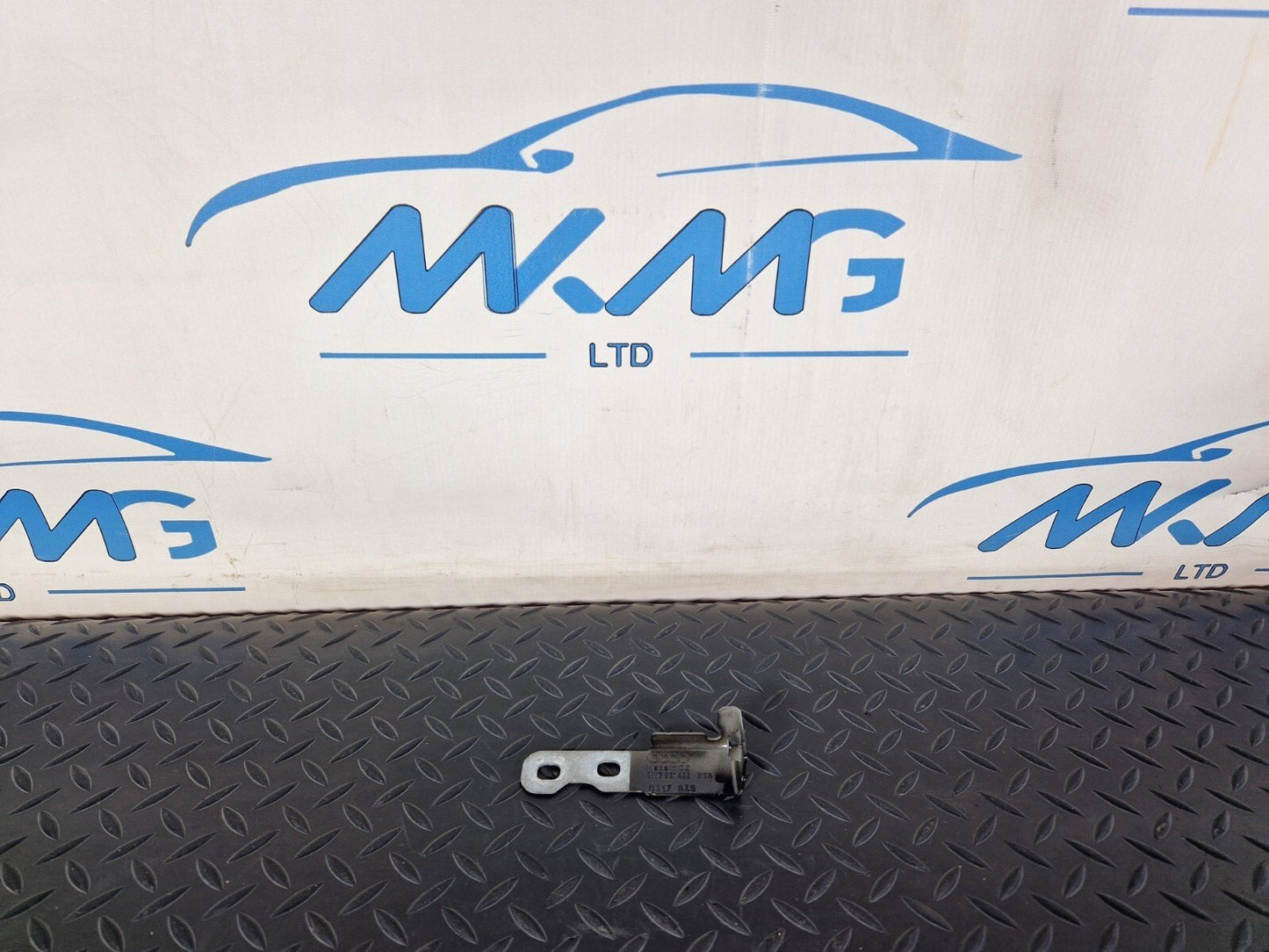 16-24 AUDI A5 F5 COUPE GENUINE WING FENDER BRACKET FRONT LEFT 8W6821433