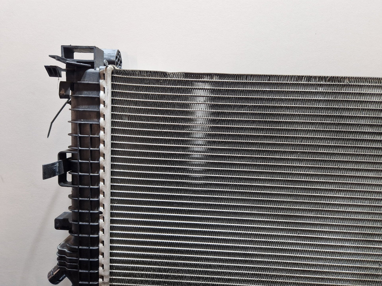 Vauxhall Meriva 1.7L Diesel 96kw A17DTS Genuine Radiator 13283249