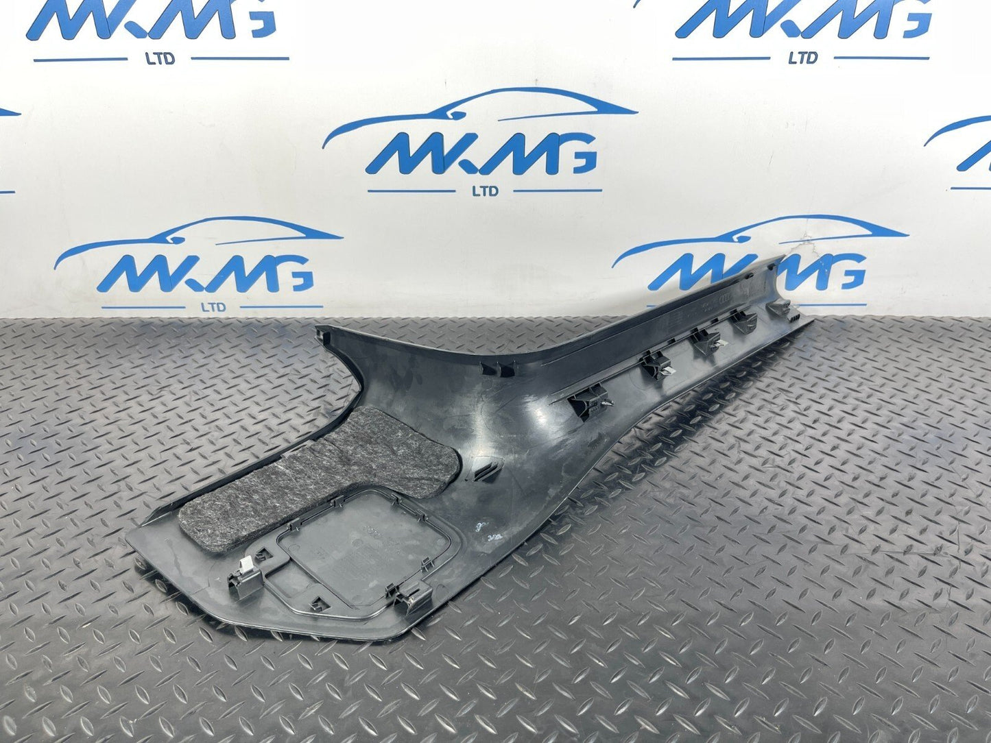 16-19 AUDI A4 B9 AVANT GENUINE FRONT LEFT SIDE FOOTWELL TRIM COVER 8W2867271