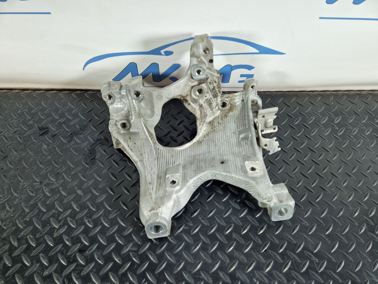 16-24 AUDI A5 F5 COUPE FRONT RIGHT O/S/F GENUINE SUBFRAME BRACKET 8W0399296E
