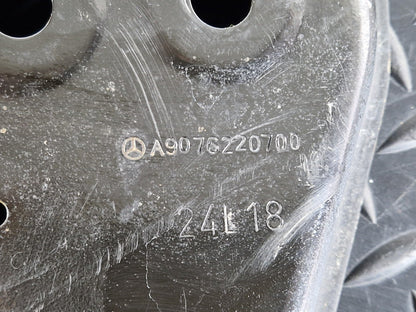 18-ON MERCEDES SPRINTER W907 FRONT BRACKET LEFT LOWER MOUNT PLATE A9076220700