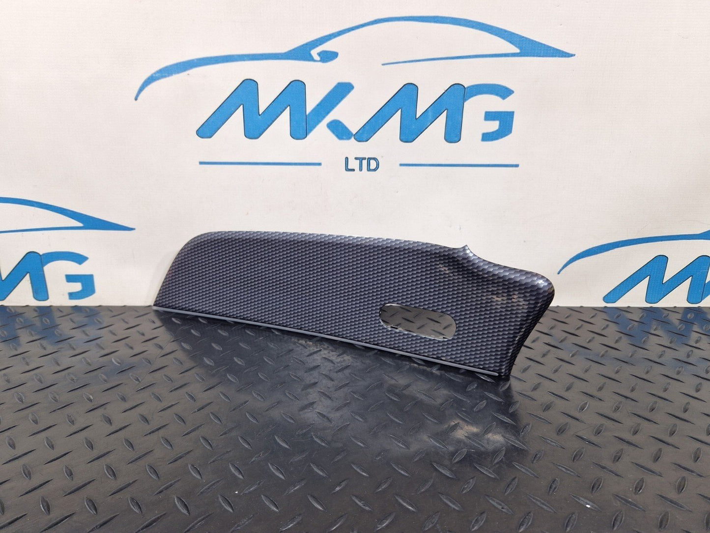 19-ON MERCEDES BENZ A CLASS W177 FRONT RIGHT SIDE DOOR MOULDING TRIM A1777206801