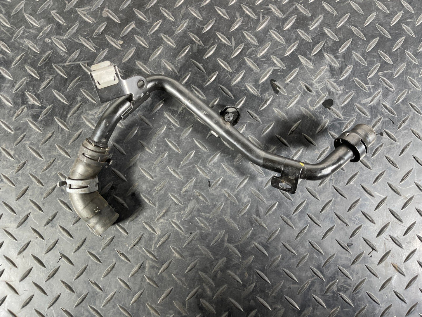 16-23 AUDI A5 F5 WATER COOLING HOSE PIPE PIPELINE 04L122157BT  04L121157AS
