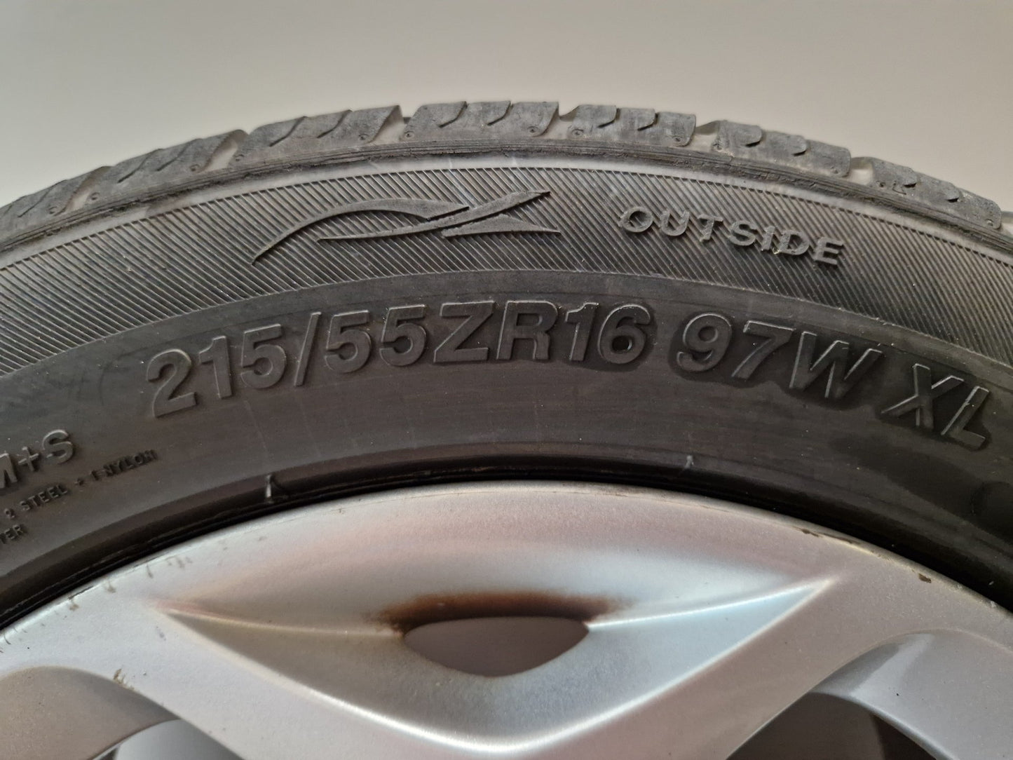 Ford C-Max MK2 (C344) 16" Alloy Wheel with Tyre 215/55/16 ~5mm