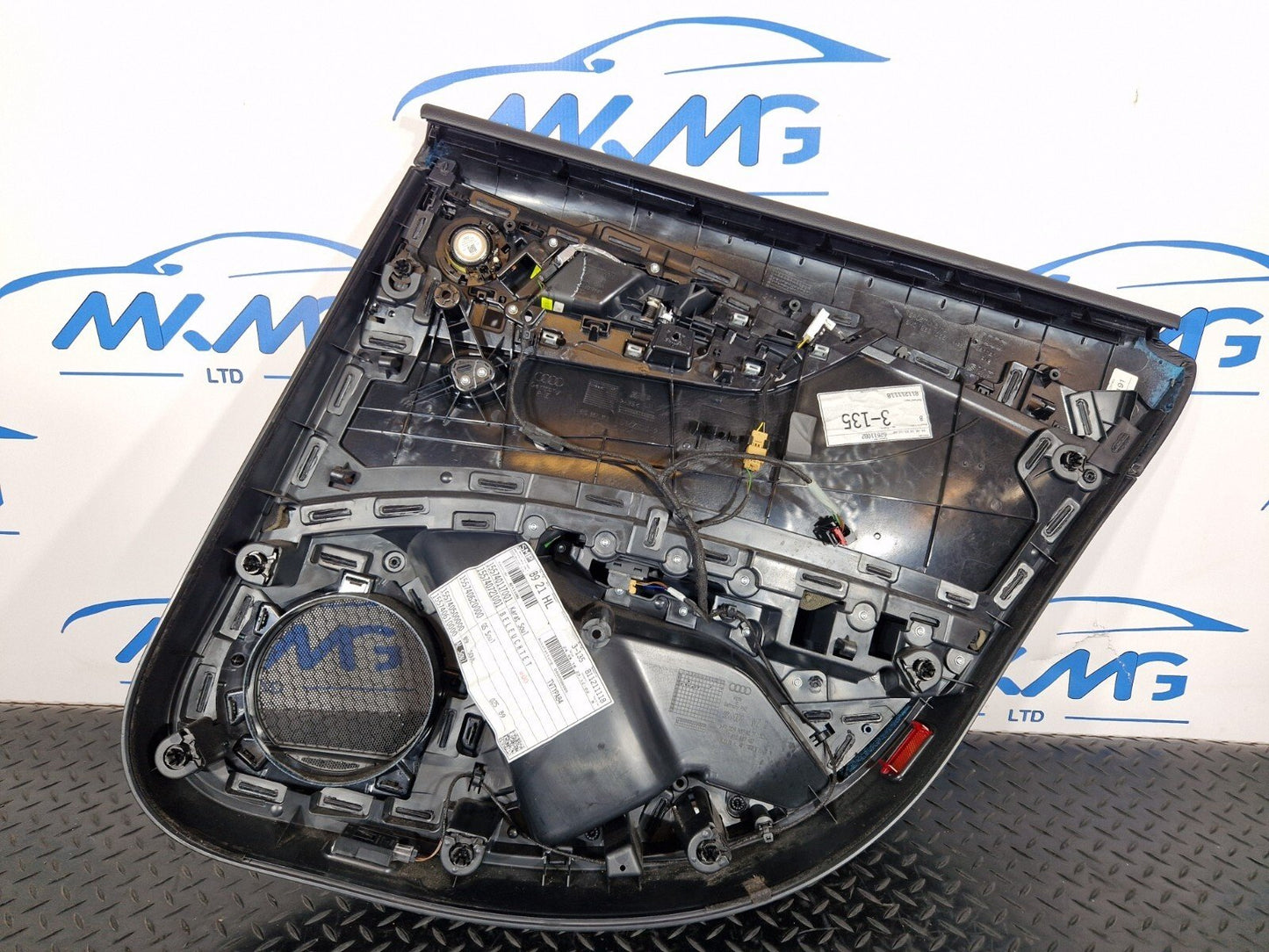 16-19AUDIA4 B9 ESTATE GENUINE REAR LEFT PASSENGER SIDE DOOR CARD PANEL 8W0867487
