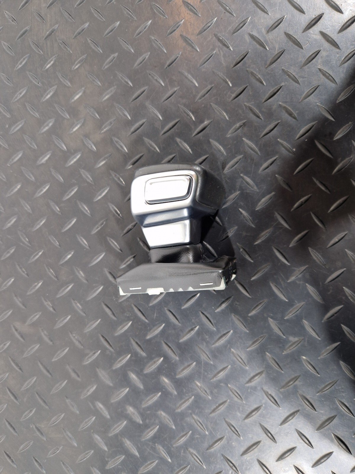 16-19 Audi A4 B9 Genuine Gear Selector Shifting Knob & Leather Gaiter 100000576