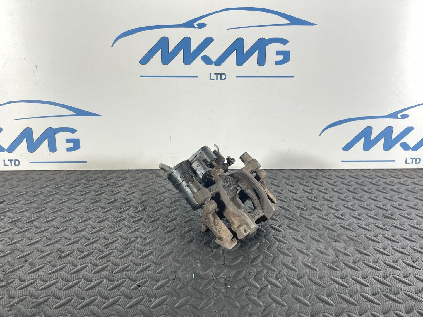 16-22 BMW X1 F48 GENUINE REAR RIGHT DRIVER SIDE ELECTRIC BRAKE CALIPER 6798962