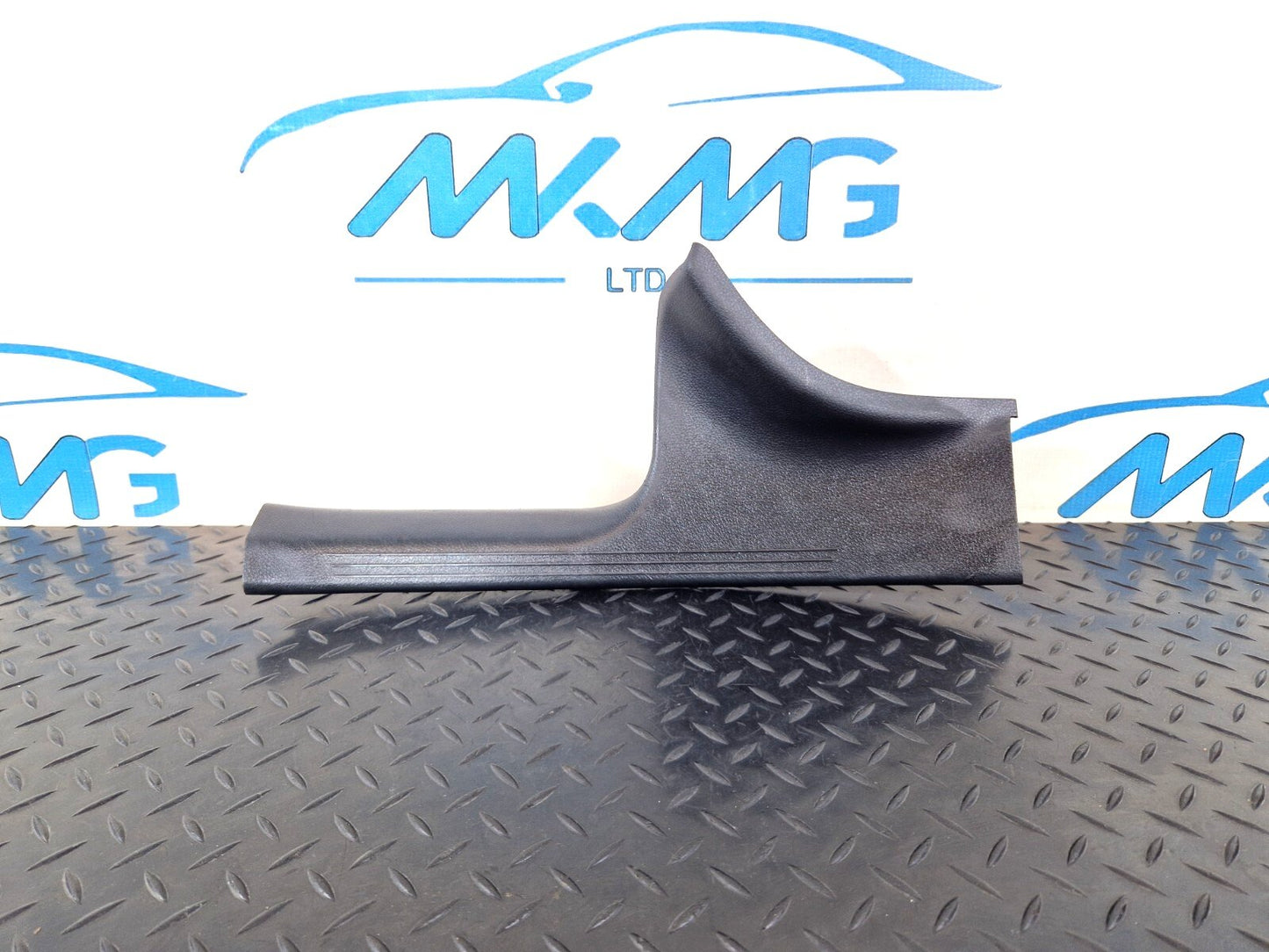 Mercedes-Benz Unknown Part Type A2056860136