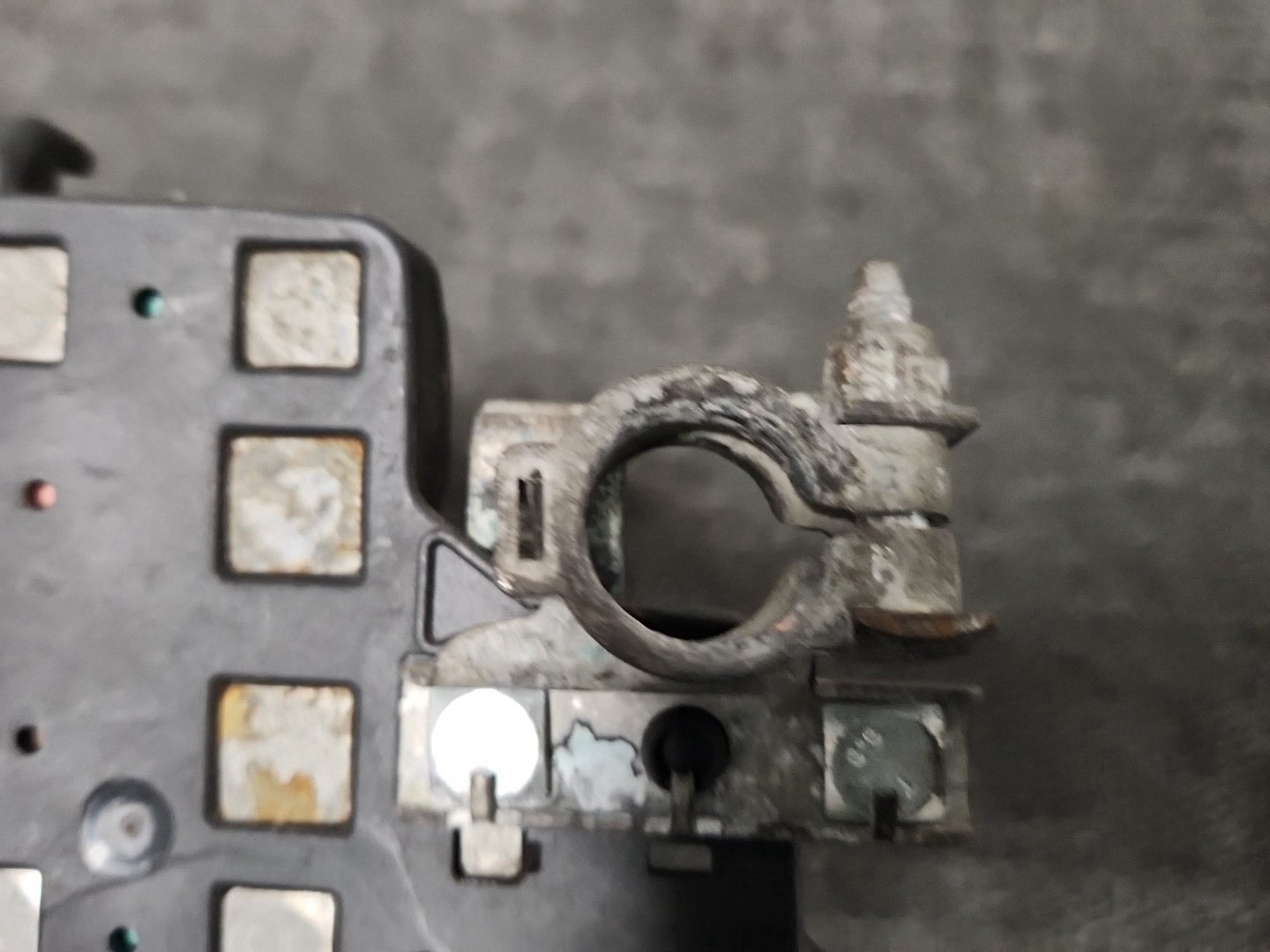 Mercedes-Benz Citan W415 Cargo Van 1.5 Diesel Genuine Battery Terminal