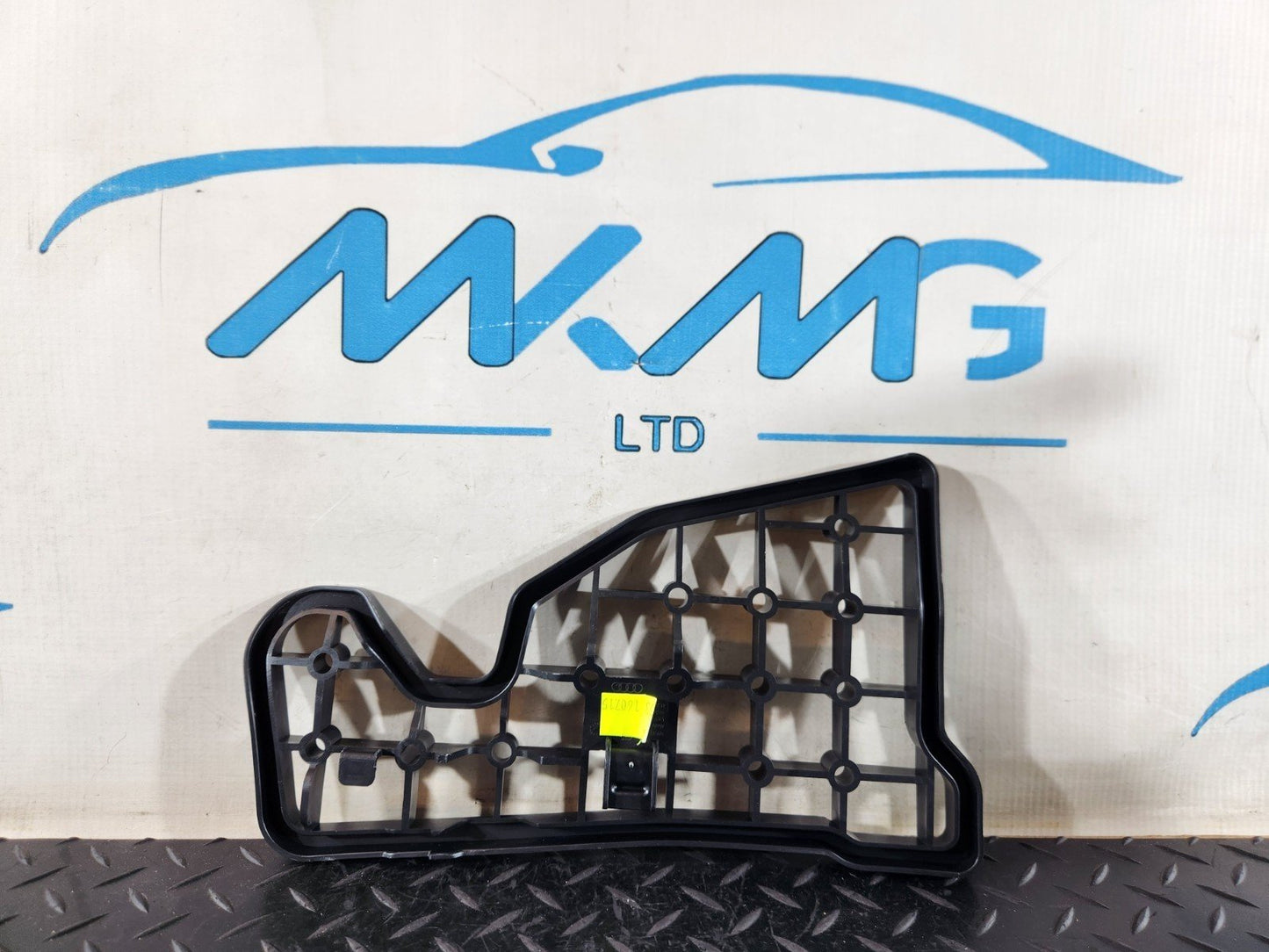 16-20 AUDI Q7 4M GENUINE INTERIOR SUPPORT 4M0864471