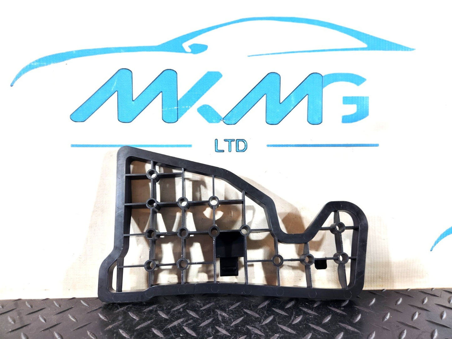 16-20 AUDI Q7 4M GENUINE INTERIOR SUPPORT 4M0864471