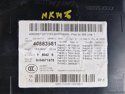 16-22 BMW X1 F48 GENUINE FRONT PASSENGER SIDE DOOR CARD PANEL IN BLACK