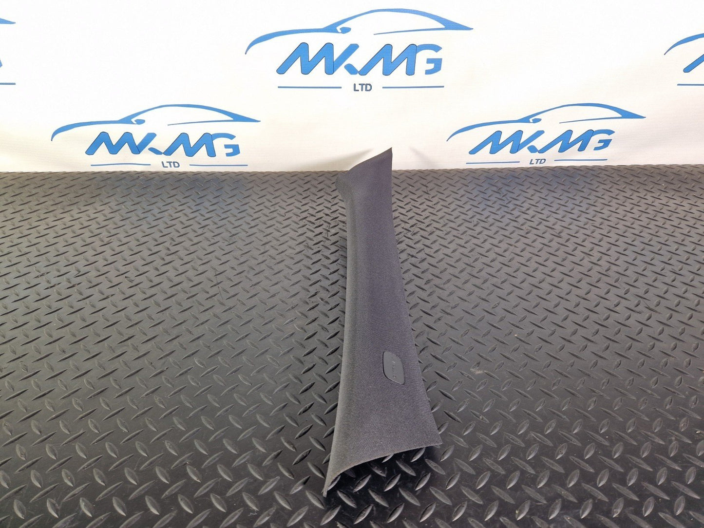 12-18 MERCEDES BENZ W176 OEM FRONT DRIVER SIDE A-PILLAR TRIM BLACK A1766901800