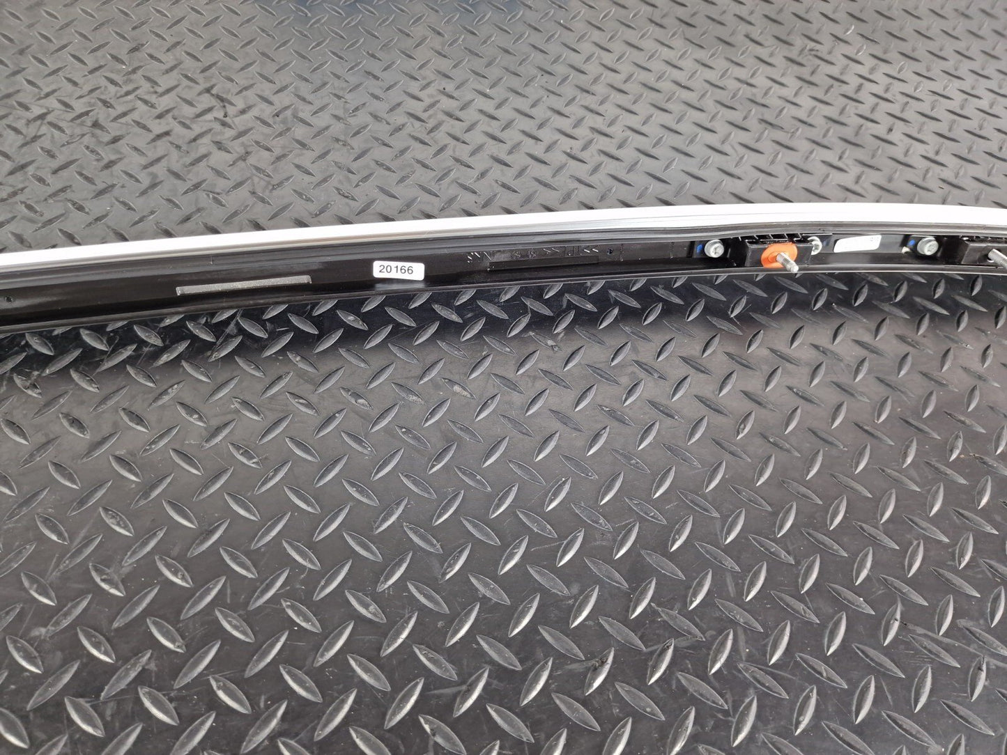 Mercedes-Benz Unknown Part Type A1568900393