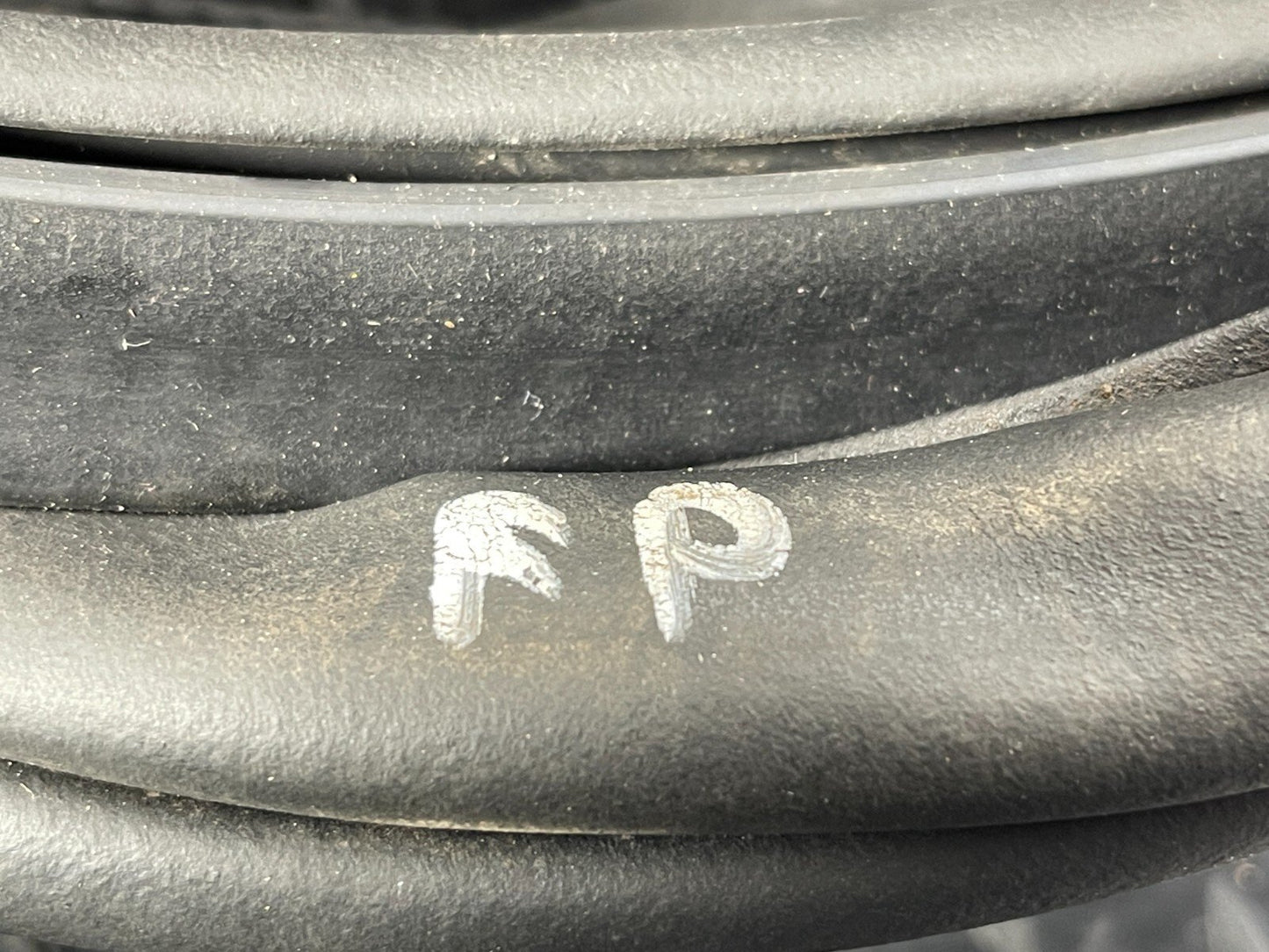 17-20 VW GOLF MK7.5  DOOR SEAL RUBBER FRONT LEFT LH 5GE867911B