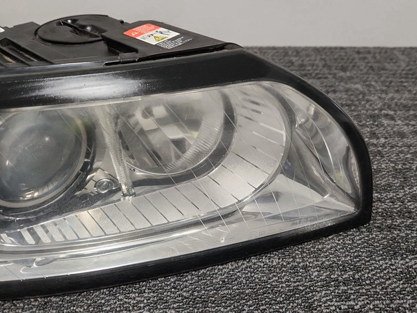Volvo S40 MK2 (MS) Saloon Genuine Front Right O/S Driver Headlight 31265712