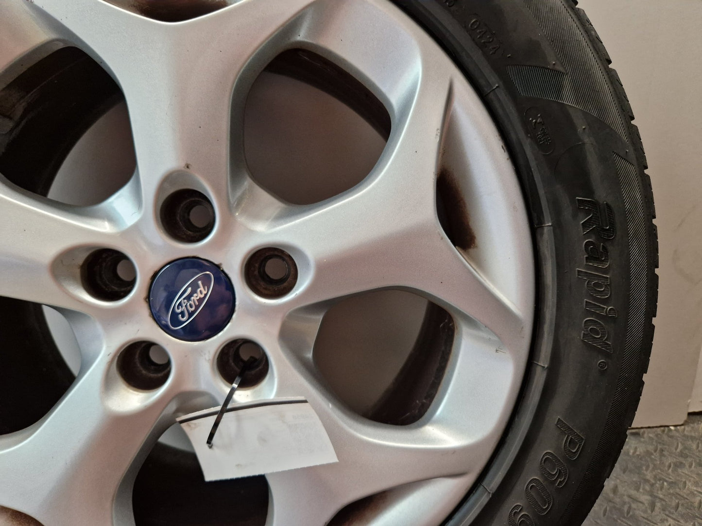 Ford C-Max MK2 (C344) 16" Alloy Wheel with Tyre 215/55/16 ~5mm