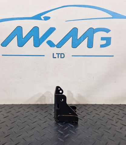 14-21 MERCEDES BENZ W205 FRONT RIGHT O/S SLAM PANEL BRACKET A2056260412