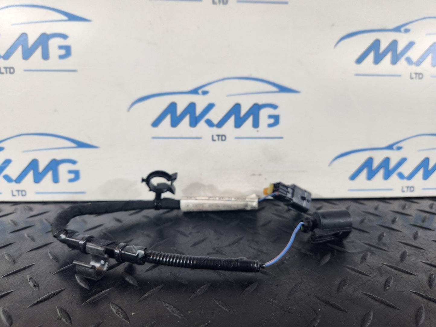 Unknown Part Type M8D29137DB