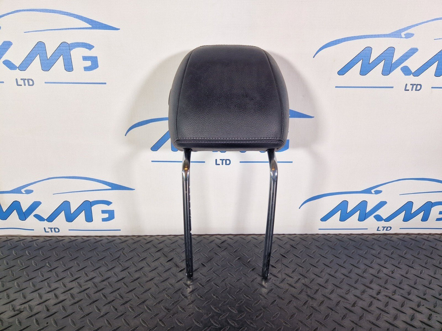 14-19 MERCEDES BENZ GLA X156 GENUINE FRONT SEAT HEADREST FITS LEFT & RIGHT