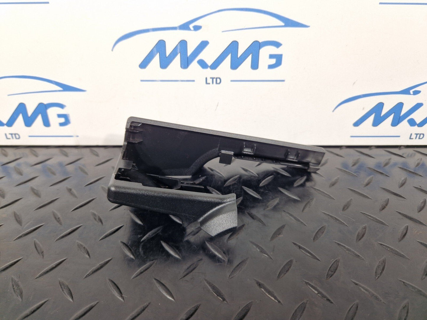 BMW Unknown Part Type 7341908
