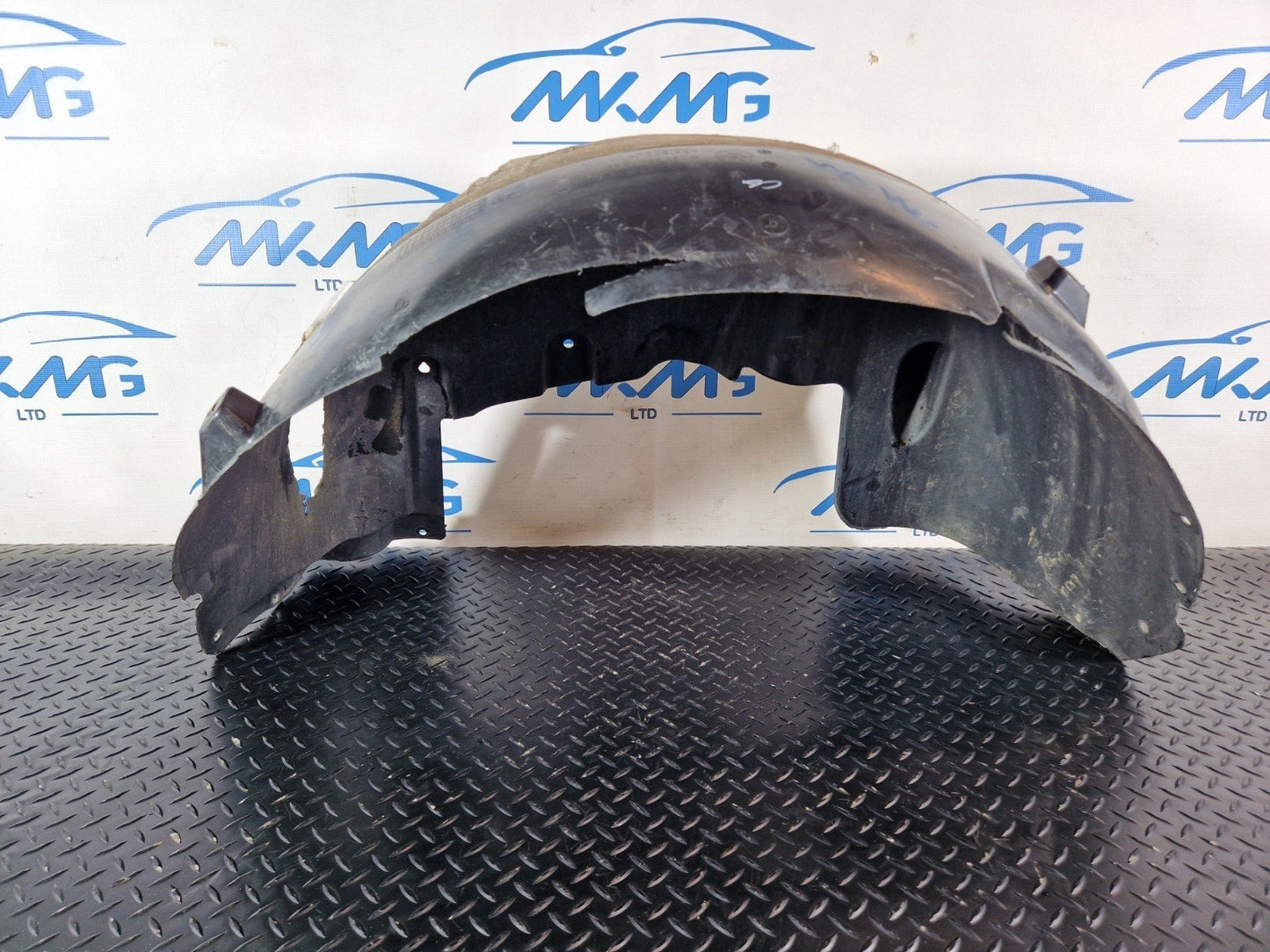 16-19 MERCEDES BENZ GLE W166 REAR WHEEL LEFT SIDE SPLASH GUARD COVER A1668841322