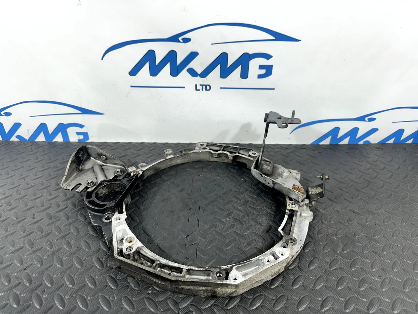 12-18 MERCEDES A W176 1.5CDI OM607 GEARBOX HOUSING SPACER PLATE A6070108000