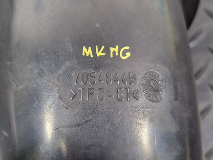 14-23 MERCEDES BENZ VITO W447 2.1d GENUINE AIR INTAKE PIPE 70548449
