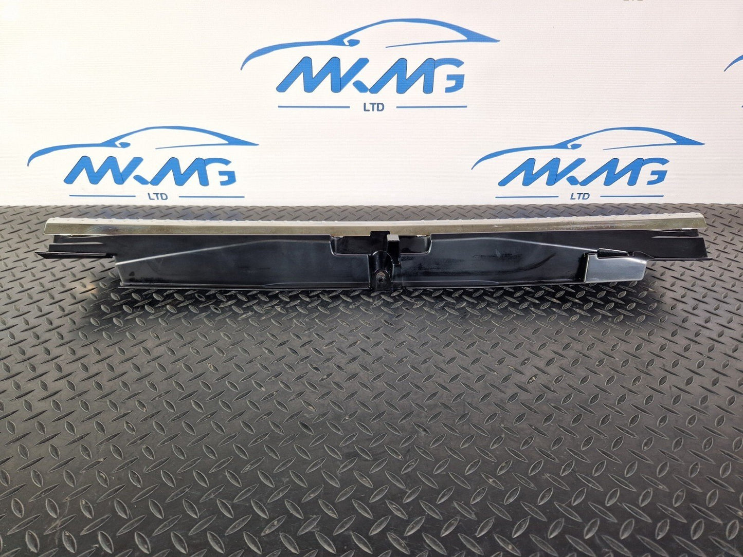 14-21 MERCEDES BENZ C220d W205 TAILGATE BOOT LID TRIM COVER A2056902501