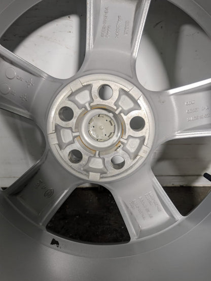 Land Rover Defender L663 OEM 20" Alloy Wheel with Tyre 7mm 255/60/20 L8B21007GB