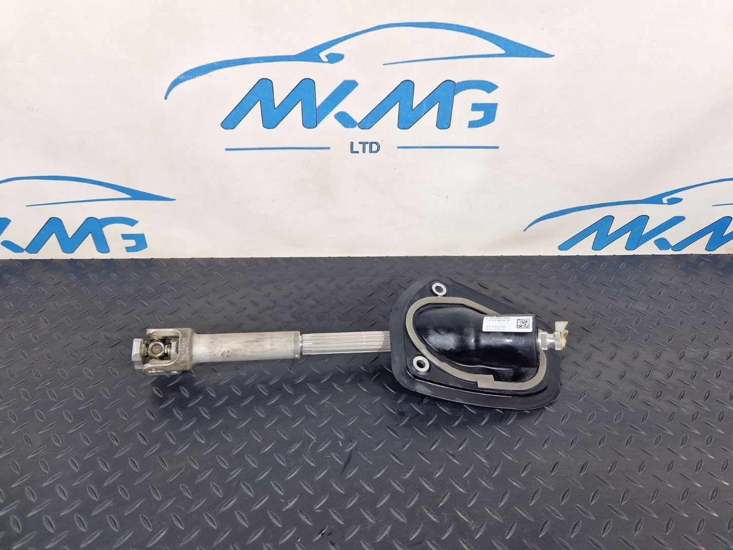 18-ON MERCEDES BENZ SPRINTER W907 W910 STEERING COLUMN SHAFT JOINT BEARING