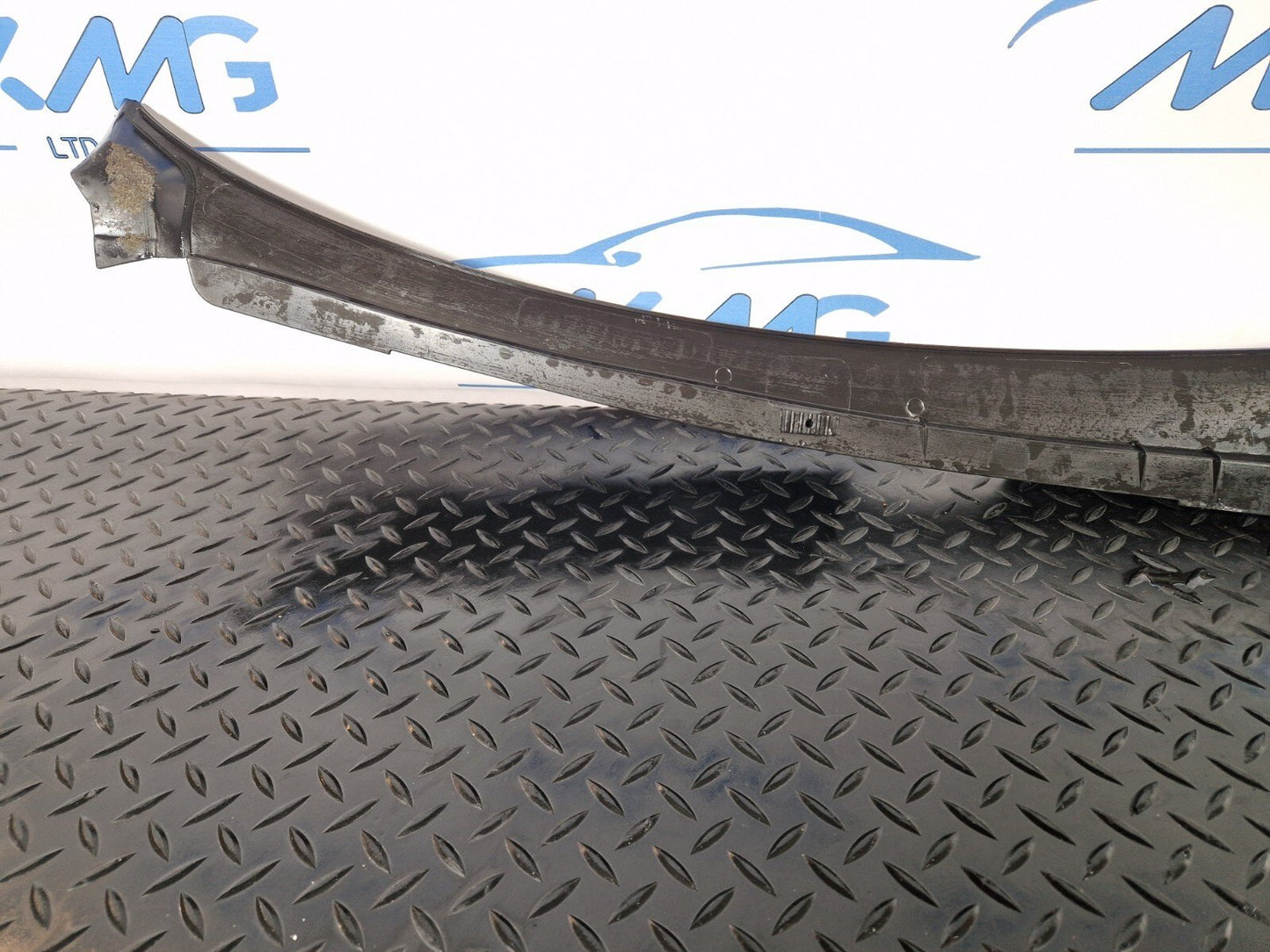 10-18 AUDI A7 4G S-LINE FRONT WINDSCREEN SCUTTLE PANEL WIPER COVER 4G8819403