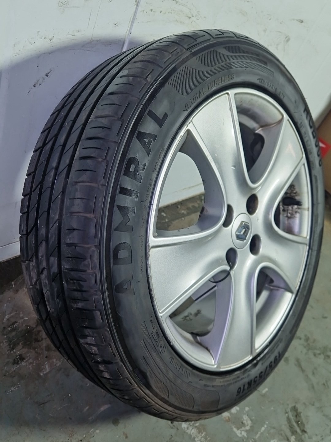 Renault Clio MK4 (Ph1) (X98) 16" Alloy Wheel with Tyre 195/55/16 6mm