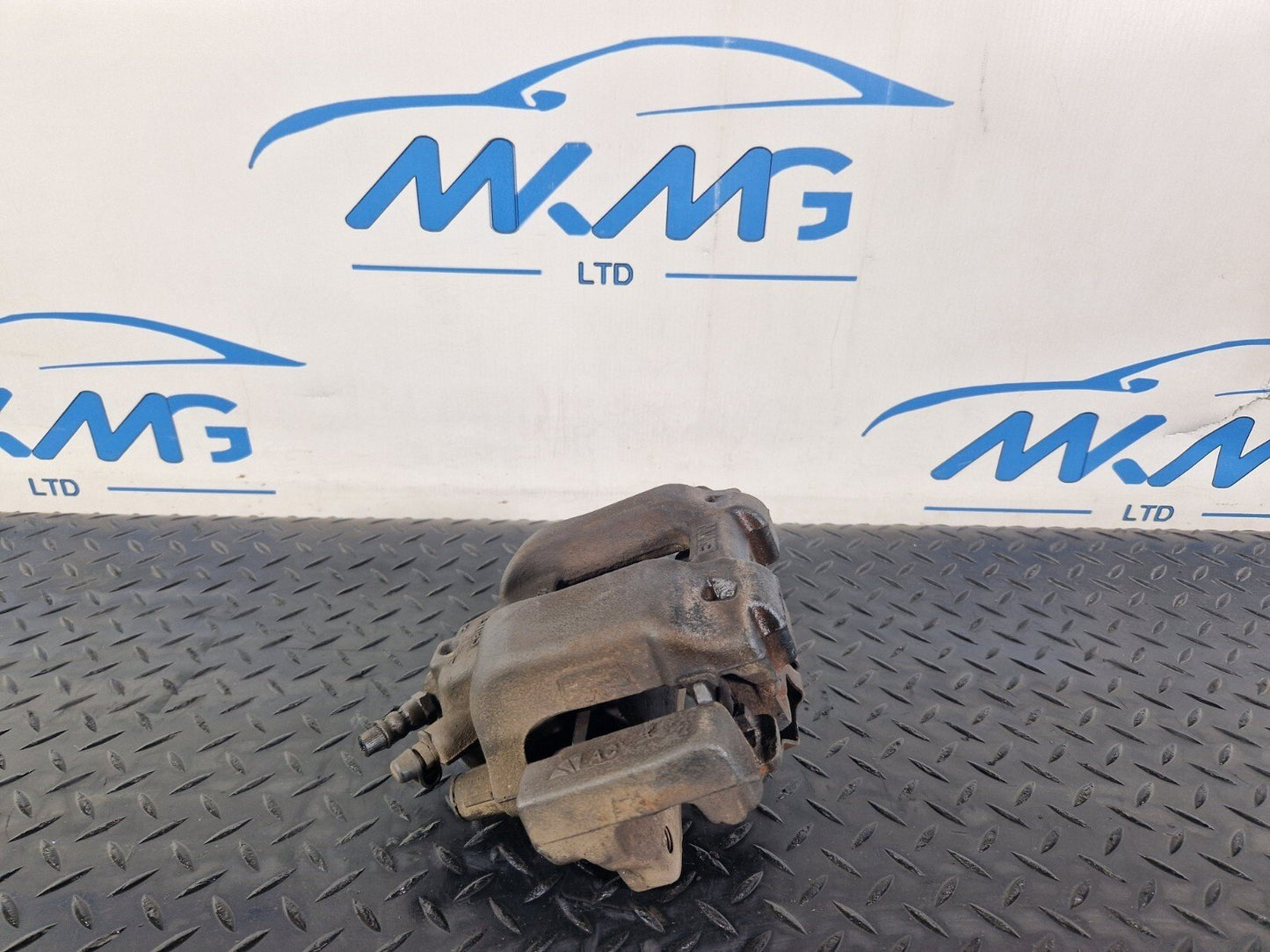 12-18 BMW 4 SERIES F32 F33 F36 LCI M-SPORT 2.0D  LEFT N/S /F BRAKE CALIPER 24/57