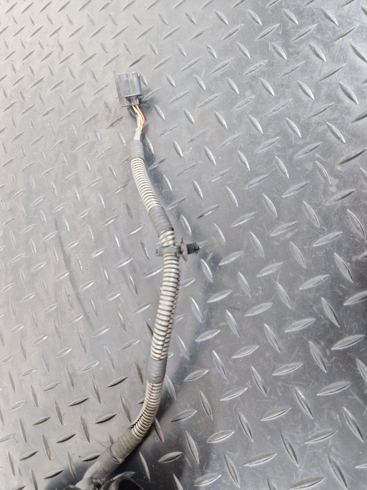 18-ON MERCEDES BENZ A CLASS W177 POWER STEERING RACK CABLE WIRING & RUBBER SEAL