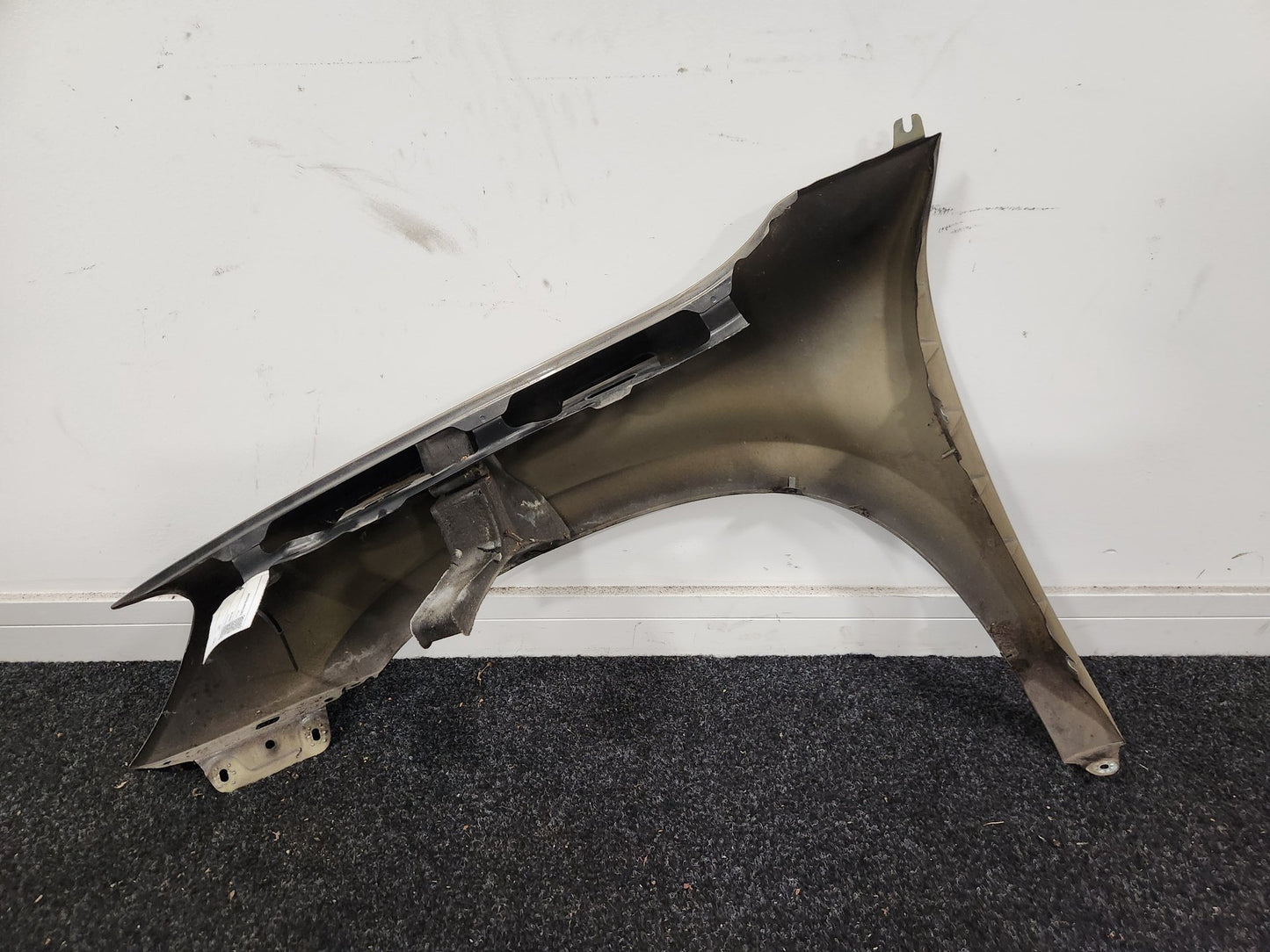 Skoda Yeti MK1- 5L SUV Front Right O/S Driver Wing Fender Panel in Brown 1M/ F8N