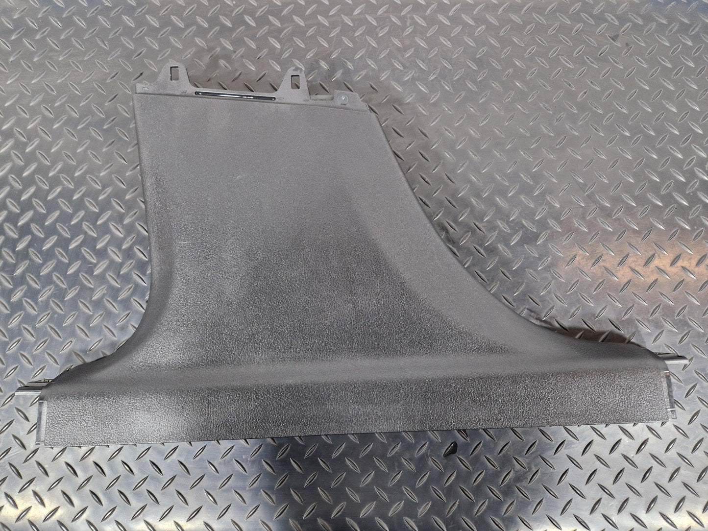 19-ON MERCEDES BENZ CLA C118 GENUINE LEFT SIDE B PILLAR TRIM COVER A1186920300